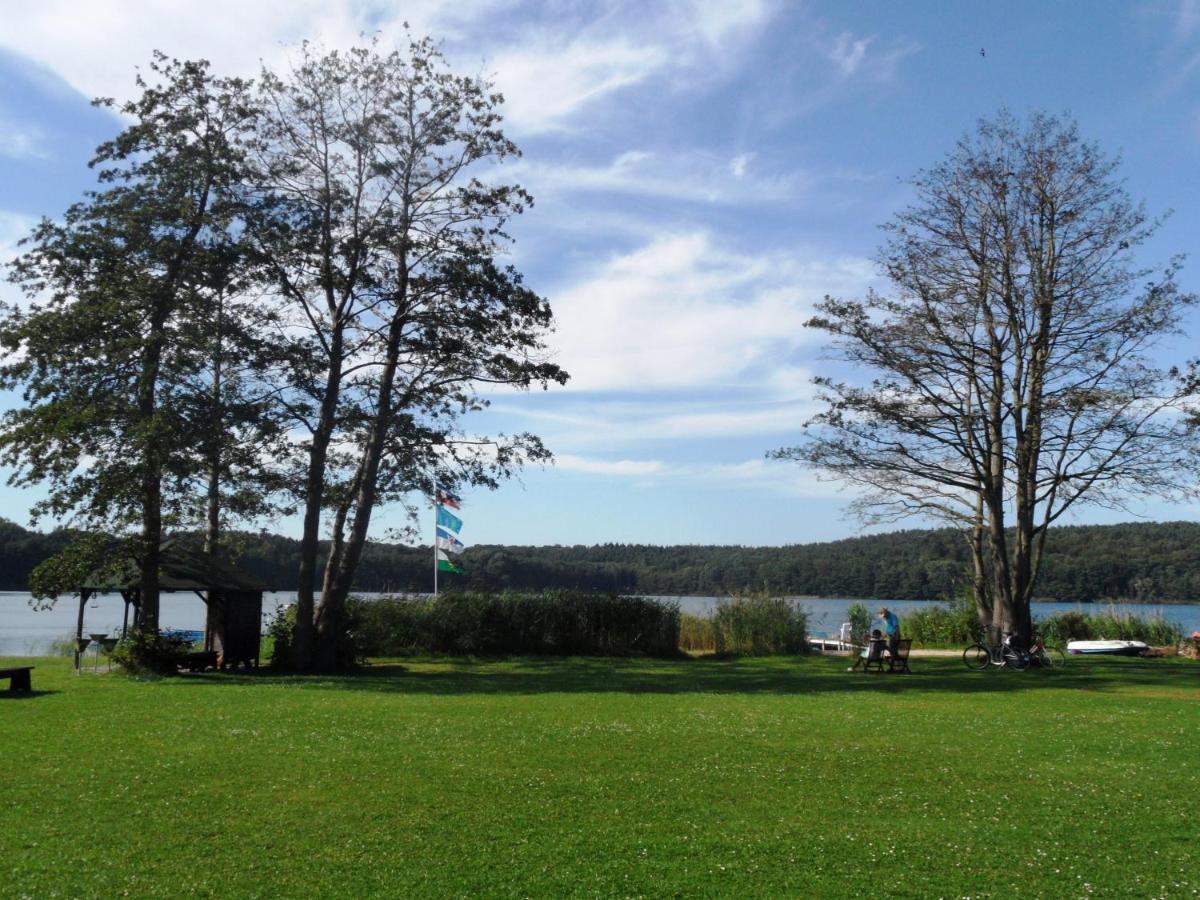 Ferienwohnungen Direkt Am See Bei Den Kaiserbaedern Heringsdorf  Buitenkant foto